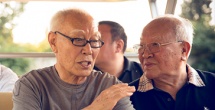 成av人电影在线观看